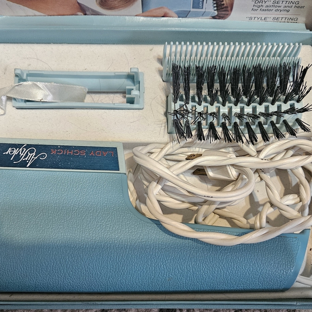 Vintage AIR STYLER by LADY SCHICK (1970) CYBIL SHEPPARD Works!! - Picture 2 of 4